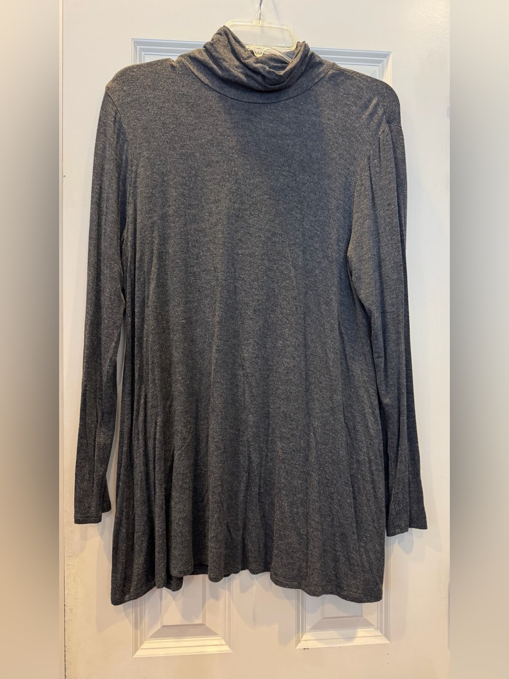 Ellen Tracy Charcoal Gray Long-Sleeve Turtleneck Tunic